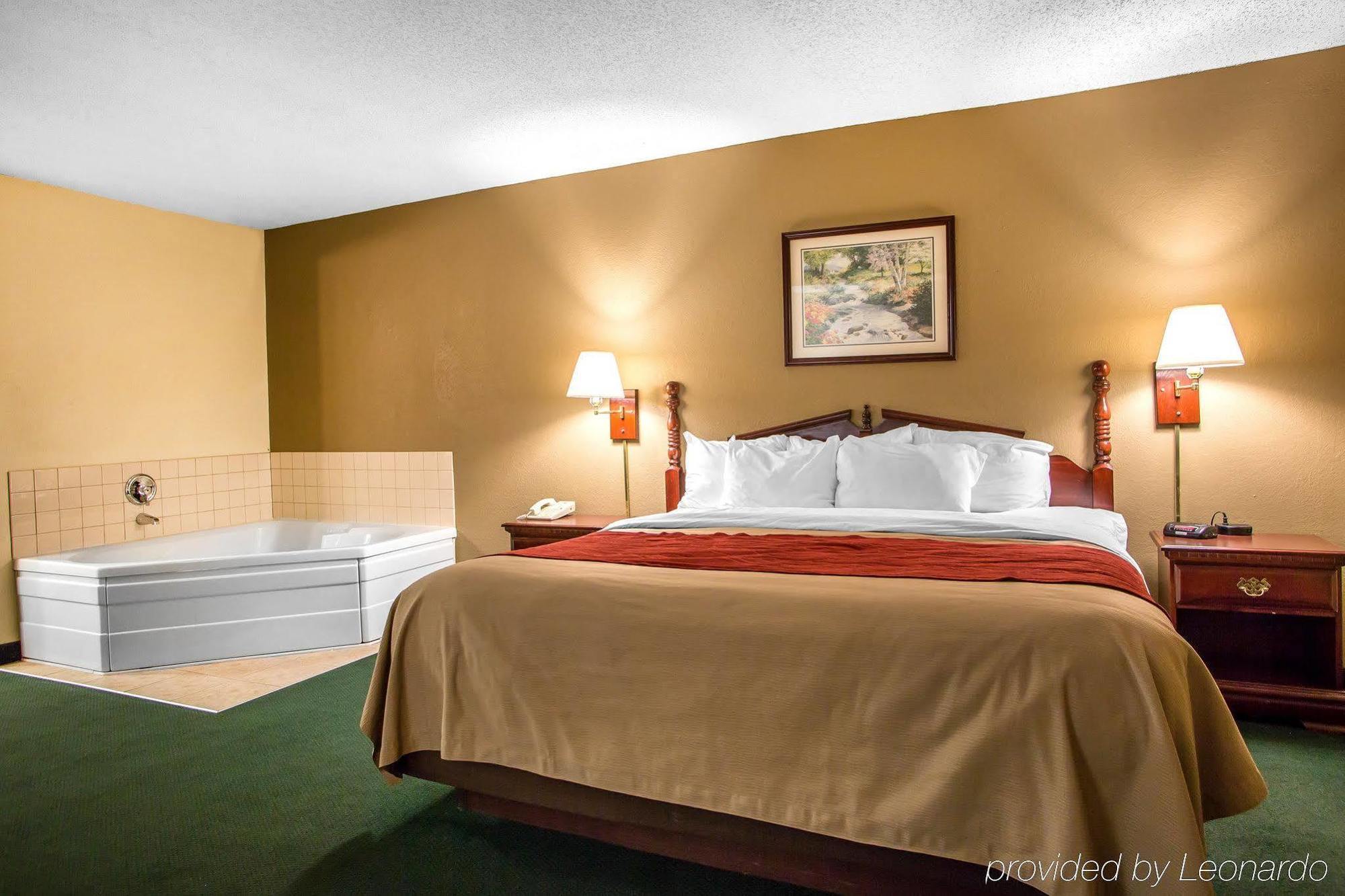 Отель Super 8 By Wyndham Chambersburg I-81 Экстерьер фото