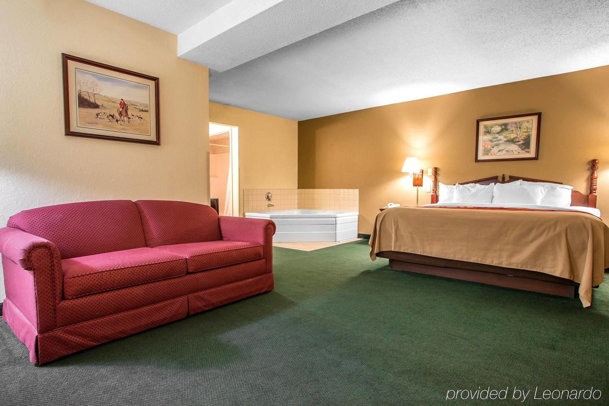 Отель Super 8 By Wyndham Chambersburg I-81 Экстерьер фото