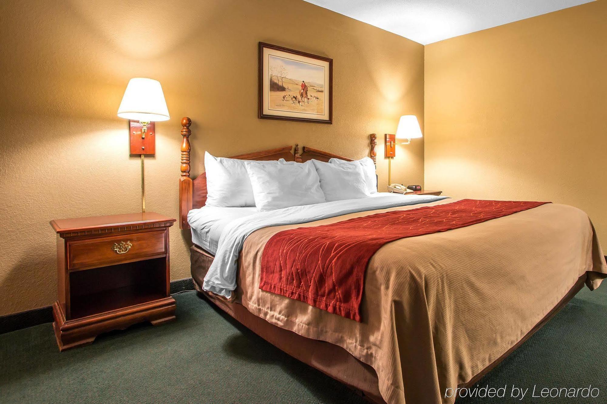 Отель Super 8 By Wyndham Chambersburg I-81 Экстерьер фото